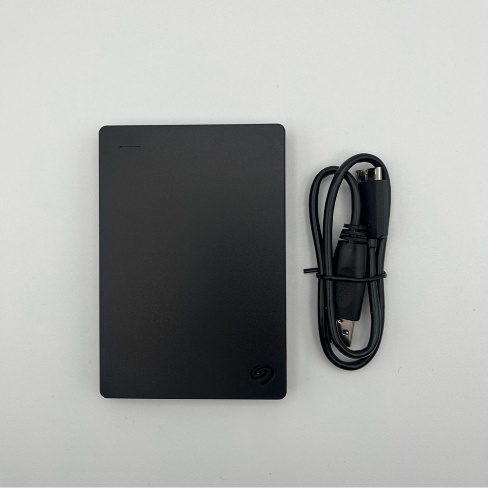 Seagate 2TB Black Portable Drive with USB3.0 Cable